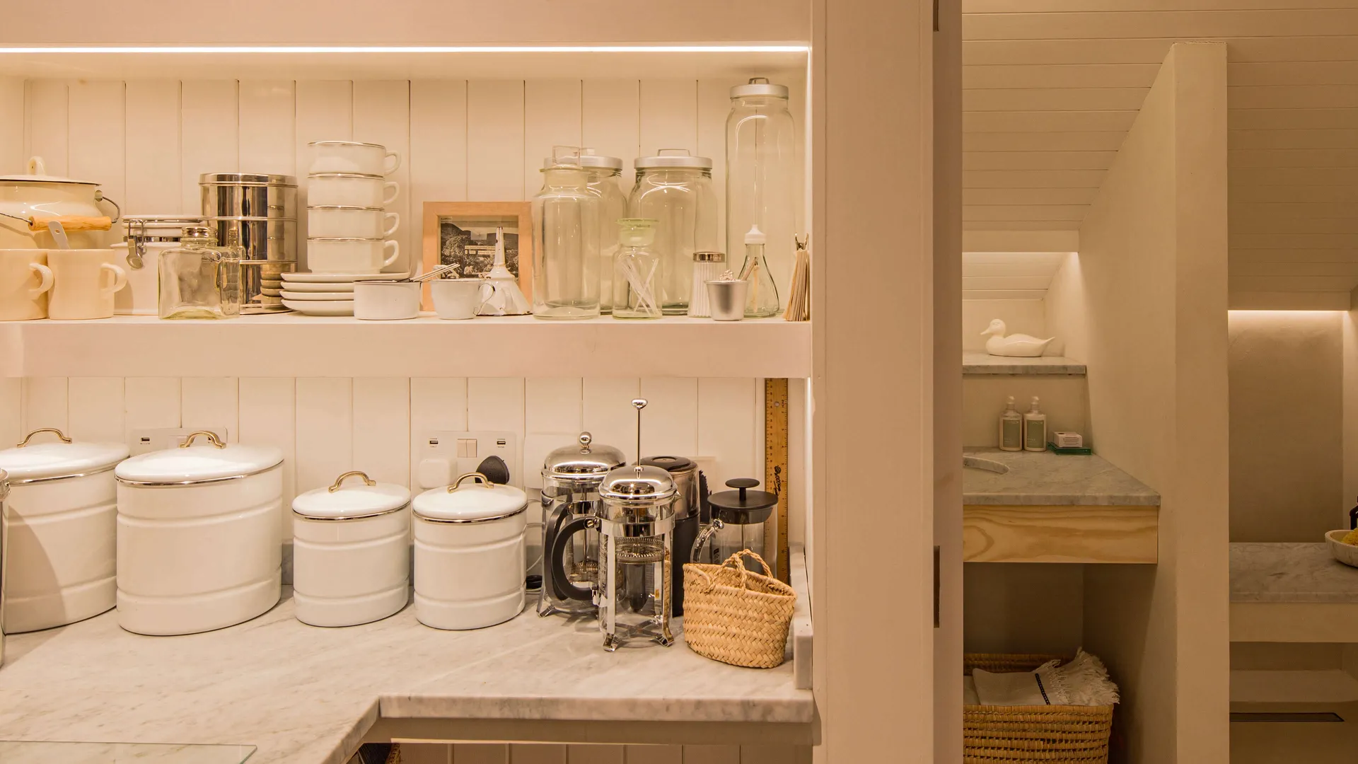 Linear lighting in Scandinavian style kitchen joinery