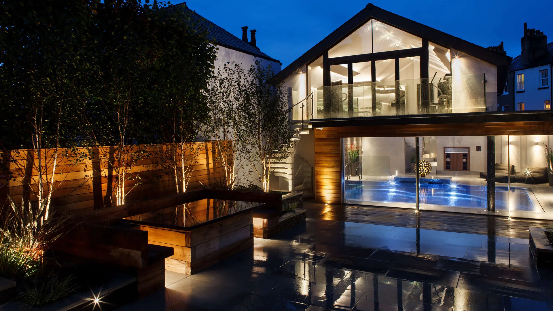 Garden lighting outside a luxurious personal spa