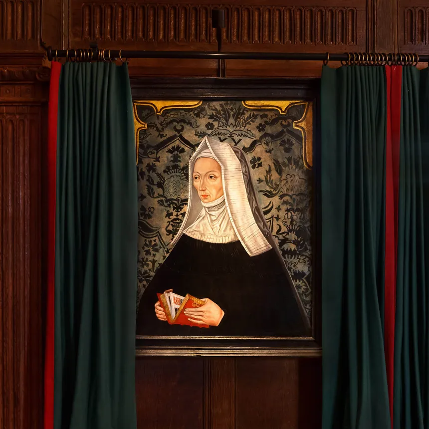 Portrait of Margaret Beaufort beautifully lit with a miniature picture spotlight