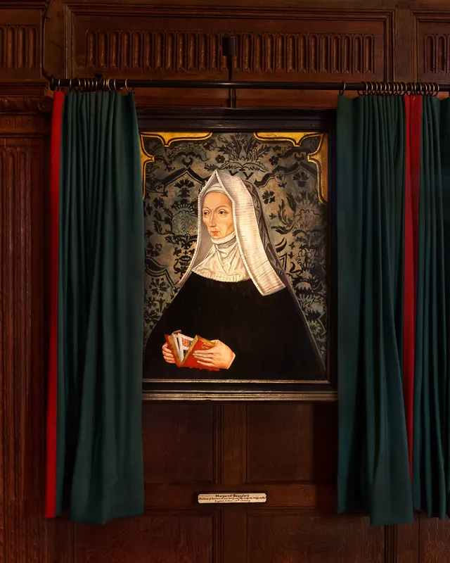 Portrait of Margaret Beaufort beautifully lit with a miniature picture spotlight