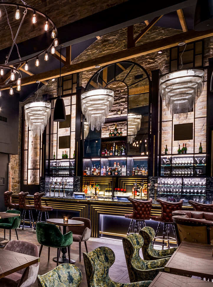 Bar & Restaurant Lighting | Brilliant Lighting